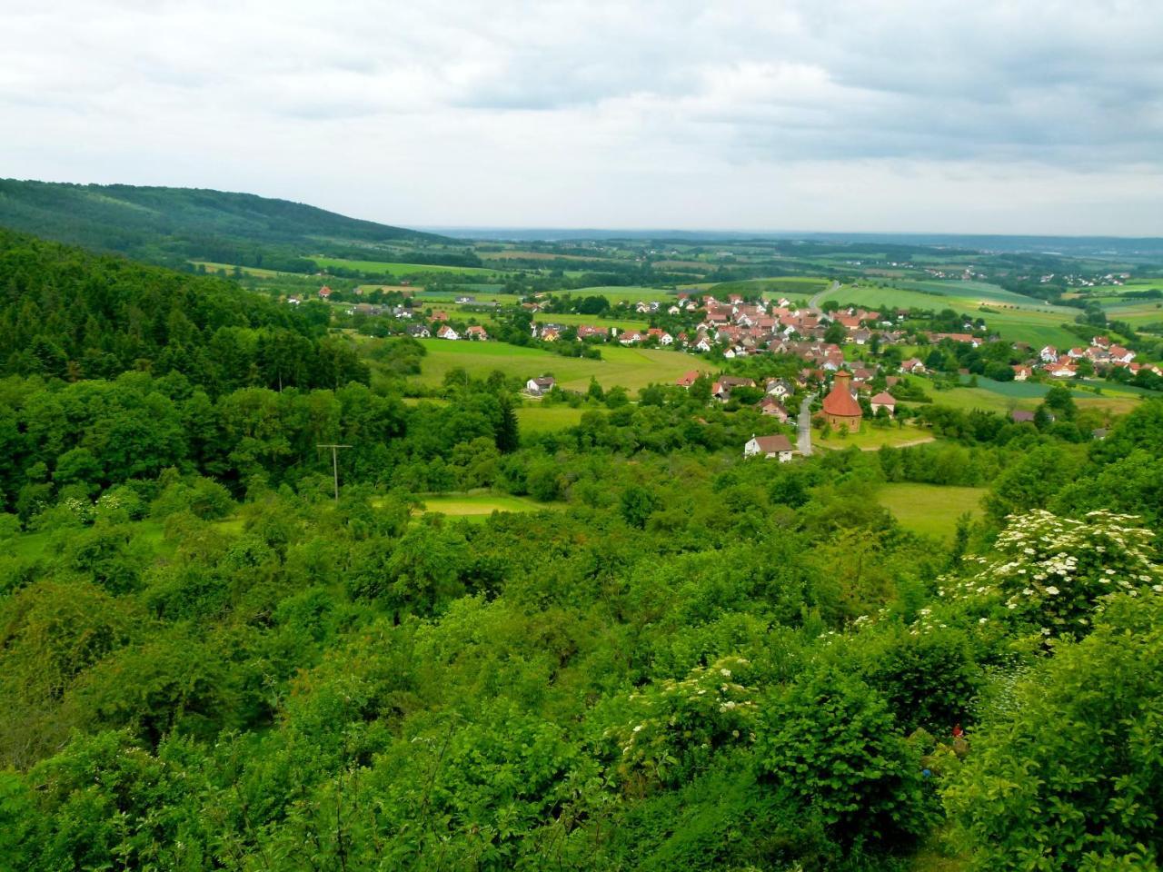 Berg-Gasthof Hoetzelein Kunreuth Buitenkant foto